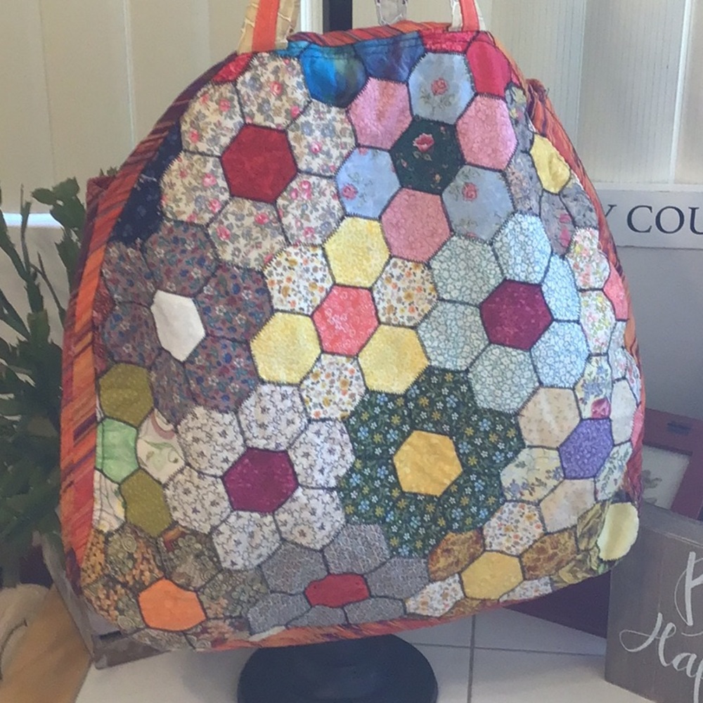 Handmade Honeycomb Quilt Design Tote - Picture 2 of 7